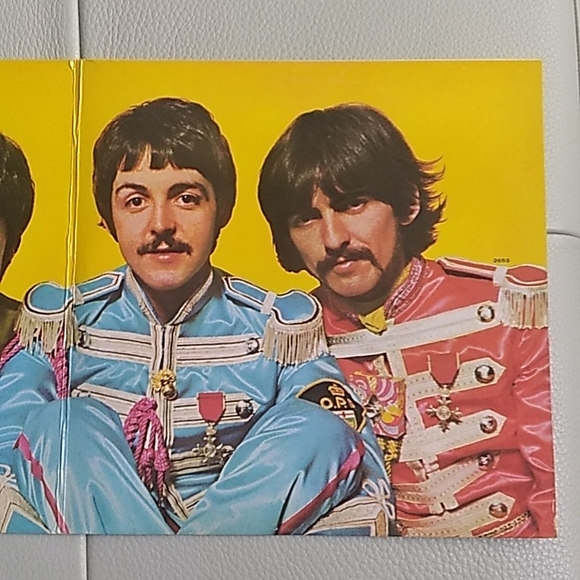 The Beatles - Sgt. Peppers Lonely Hearts Club Band - Picture 4 of 6